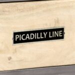 vidaXL TV stolík masívne mangovníkové drevo a oceľ 120x30x45 cm – Obrázok 3