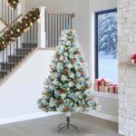 vidaXL Umelý vianočný stromček Zelená a biela 240 cm PVC, kov a plast