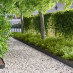 vidaXL Obrubník trávnika 30 ks 103 x 15 cm Oceľ Čierna