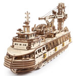 Hračka Ugears 3D drevené mechanické puzzle Výskumná loď